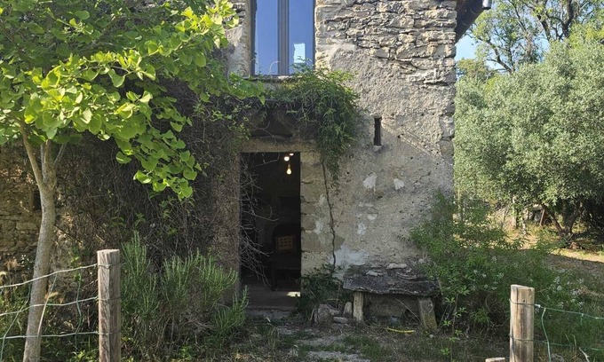 Montaren-et-Saint-Mediers House | Mazet at Clos d'Uzes Farm