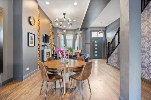 Bronzeville House | McCormick Place Guest House