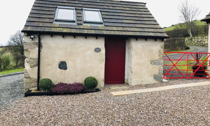 Hilltown Apartment | McCourts Barn. Tiny house in the Mournes
