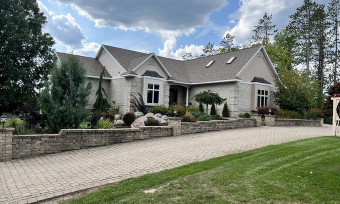 Herron House | McCullum Lake Wonder