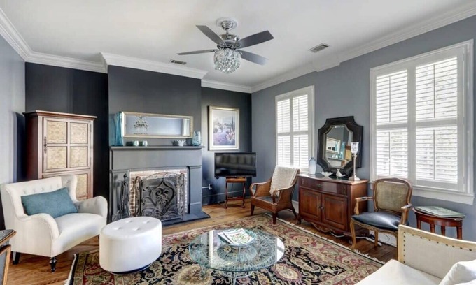 Historic District - North Apartment | McDonough Place - Historic | Quiet | Chic