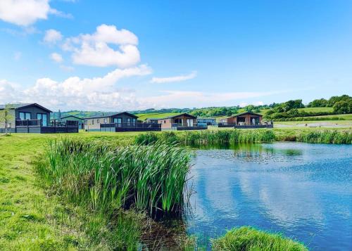Caersws Resort | Meadow Springs Country & Leisure Park
