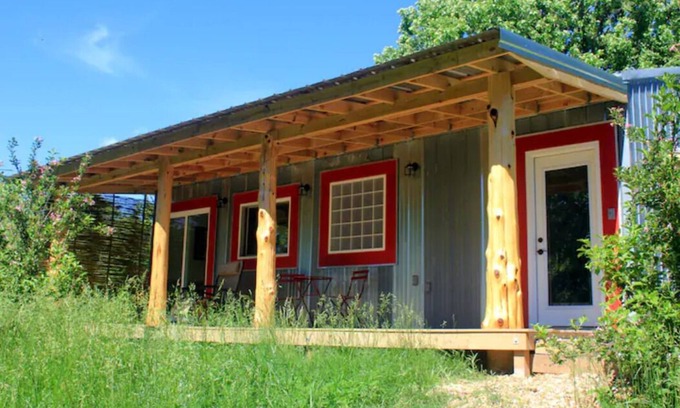 Eureka Springs House | Meditation Sanctuary, vegan community, 22 acres, nature, walking trail, hot tub