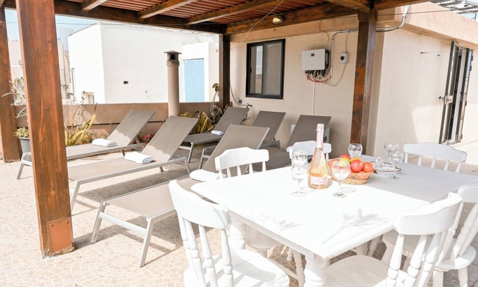 Qawra Villa | Mediterranea Sunny Maltese Townhouse, Saint Paul's Bay, Malta