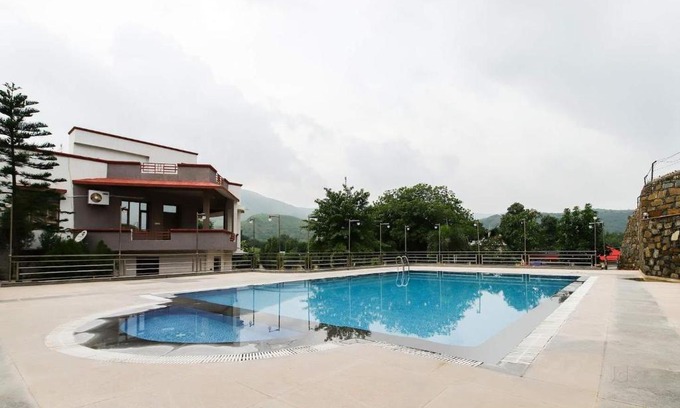 Udaipur Resort | Meera Valley Resort By Nexottel