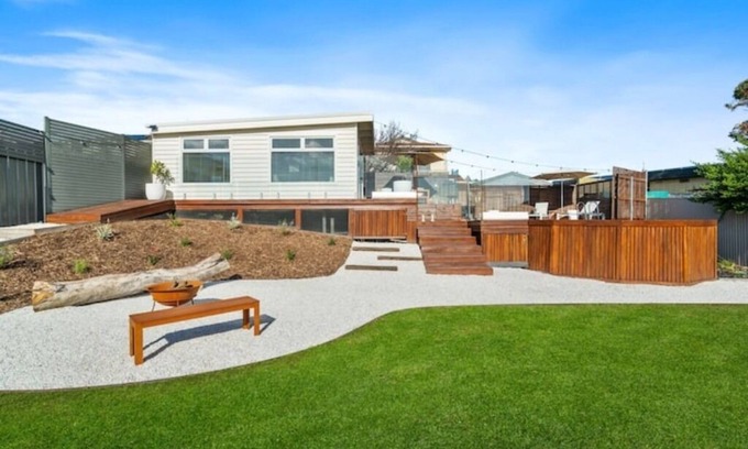 Marino House | Meerlust-Pleasure of the Sea - Private Coastal Retreat - Views+Pool+Pet Friendly