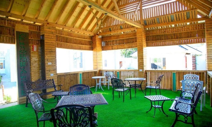 Dar es Salaam Bed & Breakfast | MEGA Lodge 11