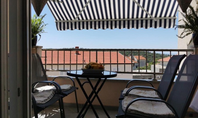Istok Apartment | Megi