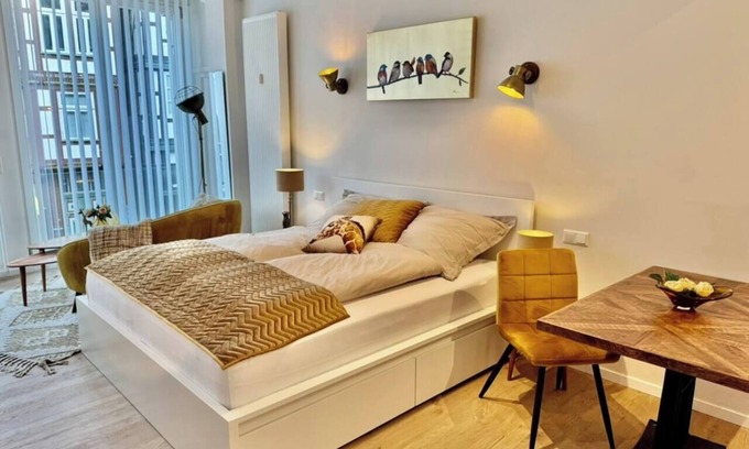 Celle Apartment | MEL&BENS Watchmaking | Old Town | Parking option