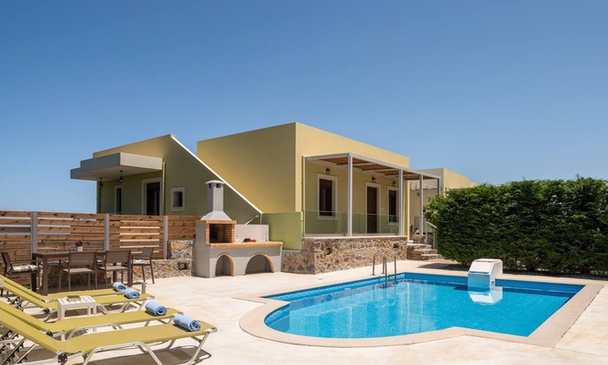 Maroulas Villa | Mela Villas