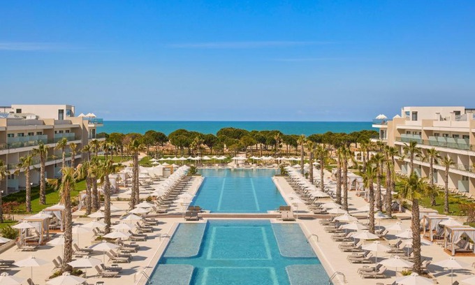 Ishem Hotel | Meliá Durrës Albania