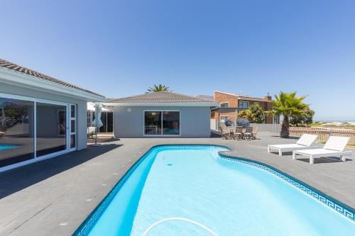 Melkbosstrand Villa | Melkbos Beachfront Villa