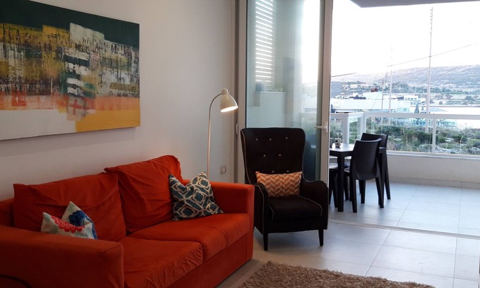 Madliena Apartment | Mellieha Ghadira, Beach View 2 Bedroom Modern Family Apartment.