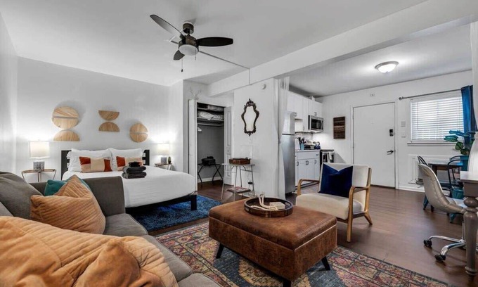 Melrose Condo | Melrose Gem ~ Mins from Downtown