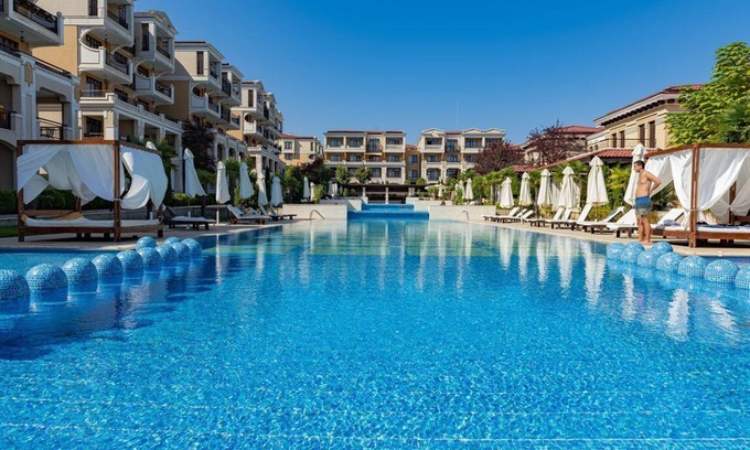 Sozopol Apartment | MENADA * GREEN LIFE * Deluxe Apartment with Terrace