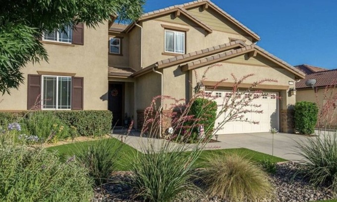 Menifee House | Menifee Lakes Home