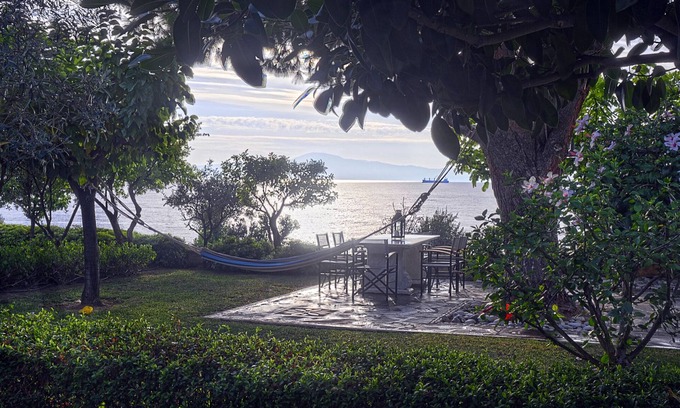 Paralia Vergas Villa | Messinian Blue SeaSide Villa, panoramic ocean view