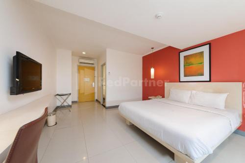 Mangga Besar Hotel | Metro Hotel near Kota Tua Mitra RedDoorz