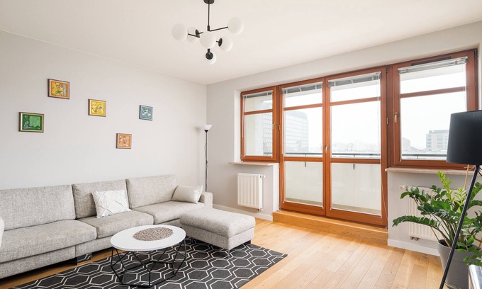 Mokotow Apartment | Metro Wilanowska Deluxe Apartment
