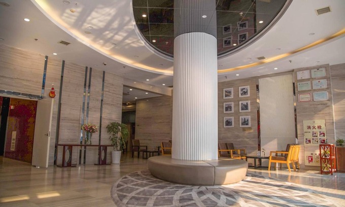Runzhou Qu Hotel | Metropolo Zhenjiang Railway Station Wanda Square