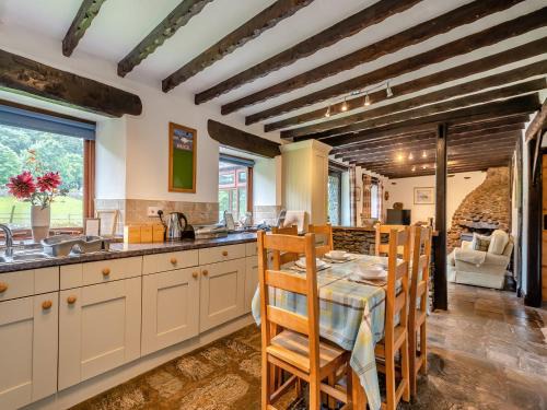 Bampton House | Mews Cottage