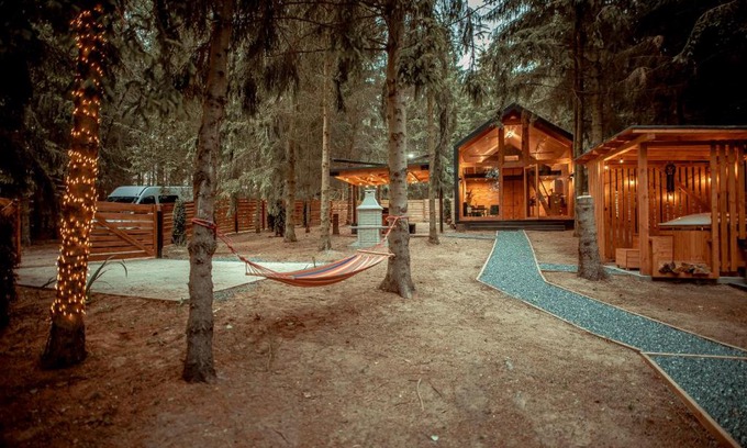 Trupel House | Między drzewami