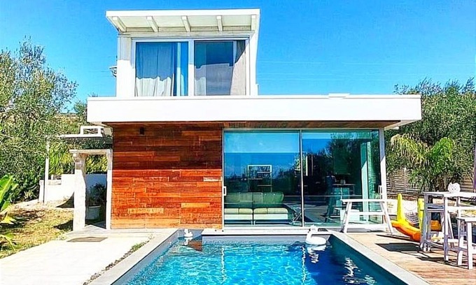 Mattinata Villa | Mia glass house Elite Villas & Exclusive Suites