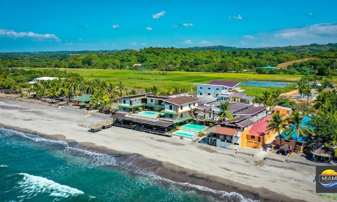 Morong Hotel | Miami Heat Beach Resort