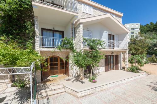 Istok Apartment | MIandMI Apartments