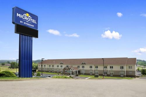 Mineralwells Hotel | Microtel Inn & Suites By Wyndham Mineral Wells/Parkersburg