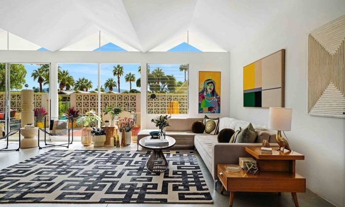 Old Las Palmas Condo | Mid-Century Icon Steps to Downtown Palm Springs, 2 Bed/2 Bath plus Den