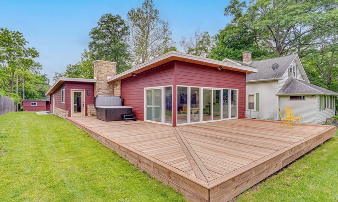 Finly Cottage | Mid-Century Modern Lake Cottage in Indiana!