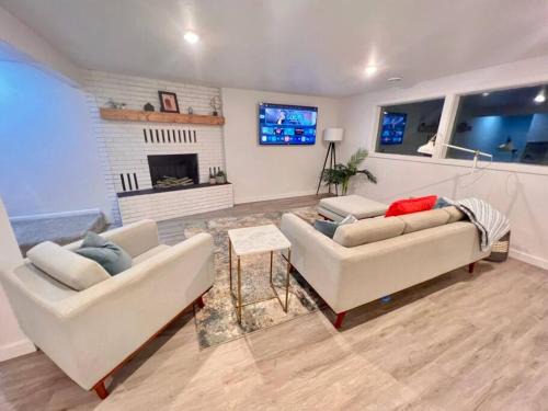 Butte Apartment | Mid Century Modern Montana Dream Home