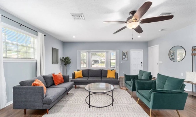 Fort King District House | Mid-Century Oasis awaits YOU!