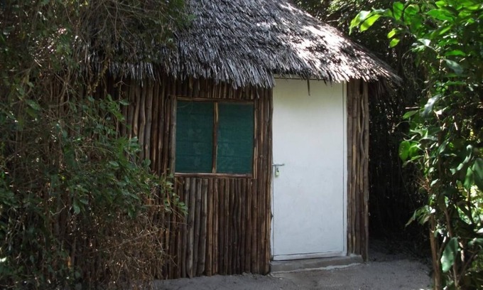 Gede Bed & Breakfast | Mida Creek Eco Camp - relax in cosy cottage