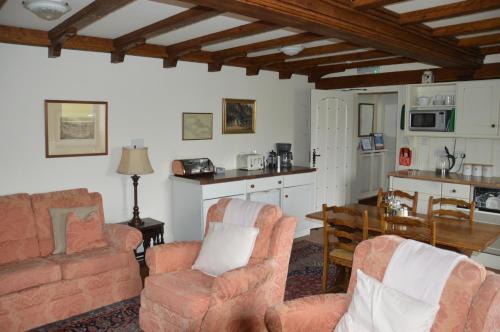 Pickering House | Middlehead Cottages
