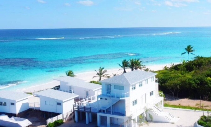 Governor's Harbour Apartment | Mika's Resort