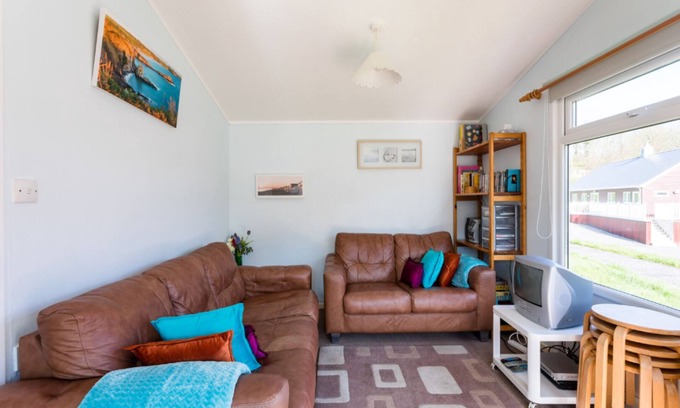 Llanybri Ski Chalet | Milkwood, A lovely Three-bedroomed chalet, sleeps five