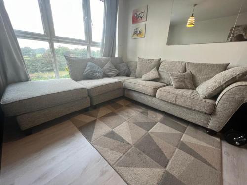 Harlow Apartment | Mill Court - Modern 2 Bedroom