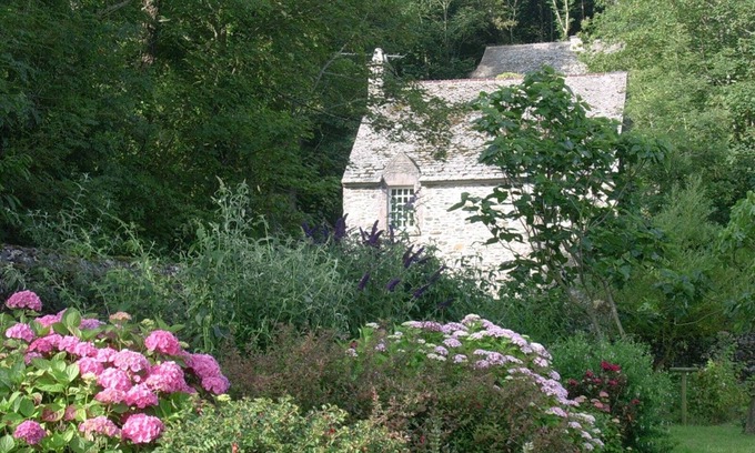 Urville-Nacqueville Cottage | Mill facing the sea, in the park of a castle. 300m to the beach and great walks
