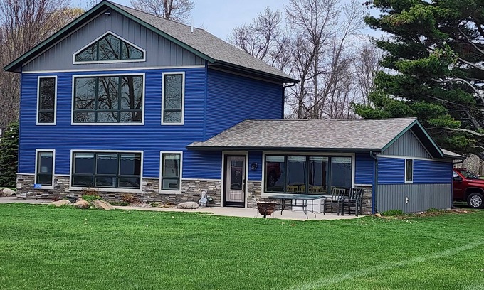 Aitkin House | Mille Lacs Family Getaway
