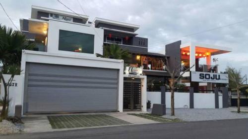 Taman Nyior Setali House | Millenium maison home