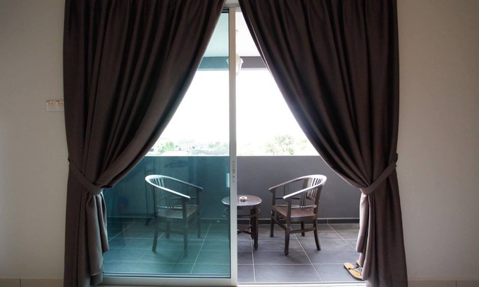 Taman Nyior Setali House | Millenium Maison Home