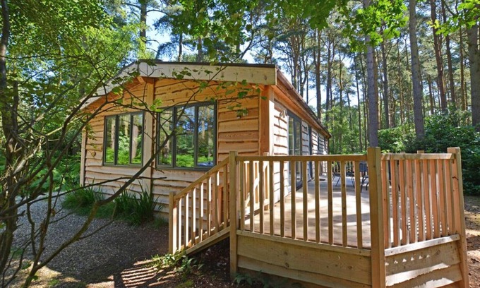 Weybourne House | Milliners Lodge - Two Bedroom House, Sleeps 4