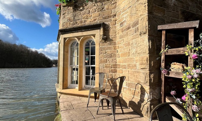 Newmillerdam Cottage | Millstone Cottage - Newmillerdam