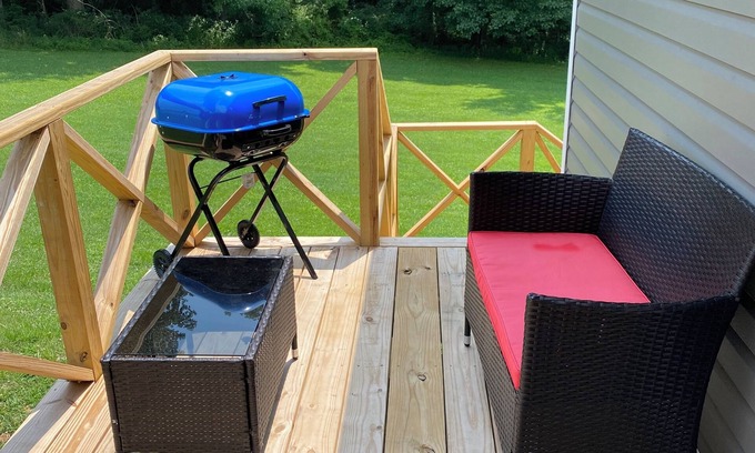 Owensboro Apartment | MILSuite separate entry.close to all things Owensboro and Daviess County.