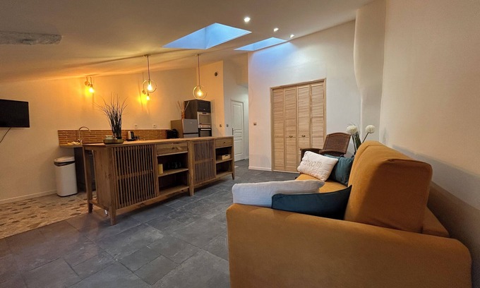 Cotignac Apartment | Mimosa cocoon for 6 people In the heart of the old village