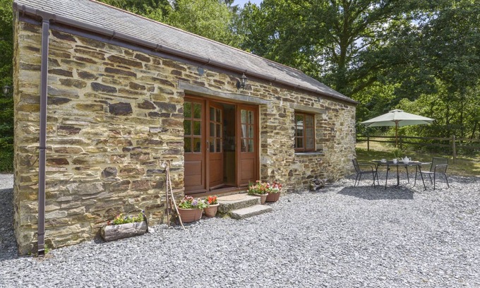 Saint Ann's Chapel Cottage | MINERS DRY, pet friendly, country holiday cottage in Gulworthy