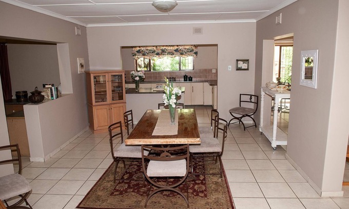 Illovo Beach Villa | Mingling's Place Illovo Beach, Features