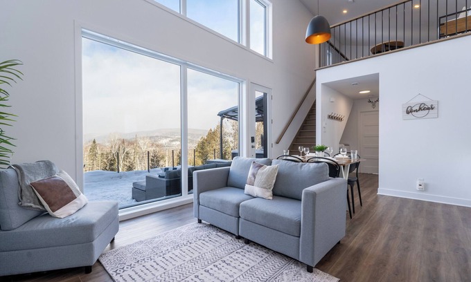Saint Come Ski Chalet | Mini Bonheur-eux: spa with mountain views